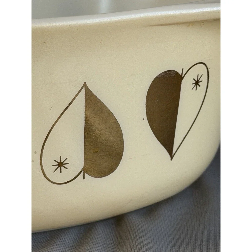 VTG PYREX Golden Hearts Promotional Casserole #045 2.5 Qt W Candle Warmer READ